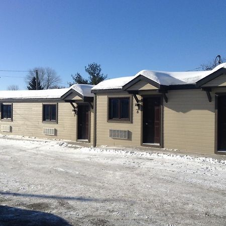 Le Petit Motel Napoleon Gatineau Eksteriør billede